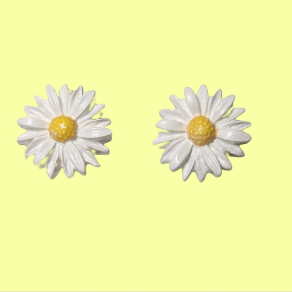 NEW Daisy Hair Barrettes/Accessories
